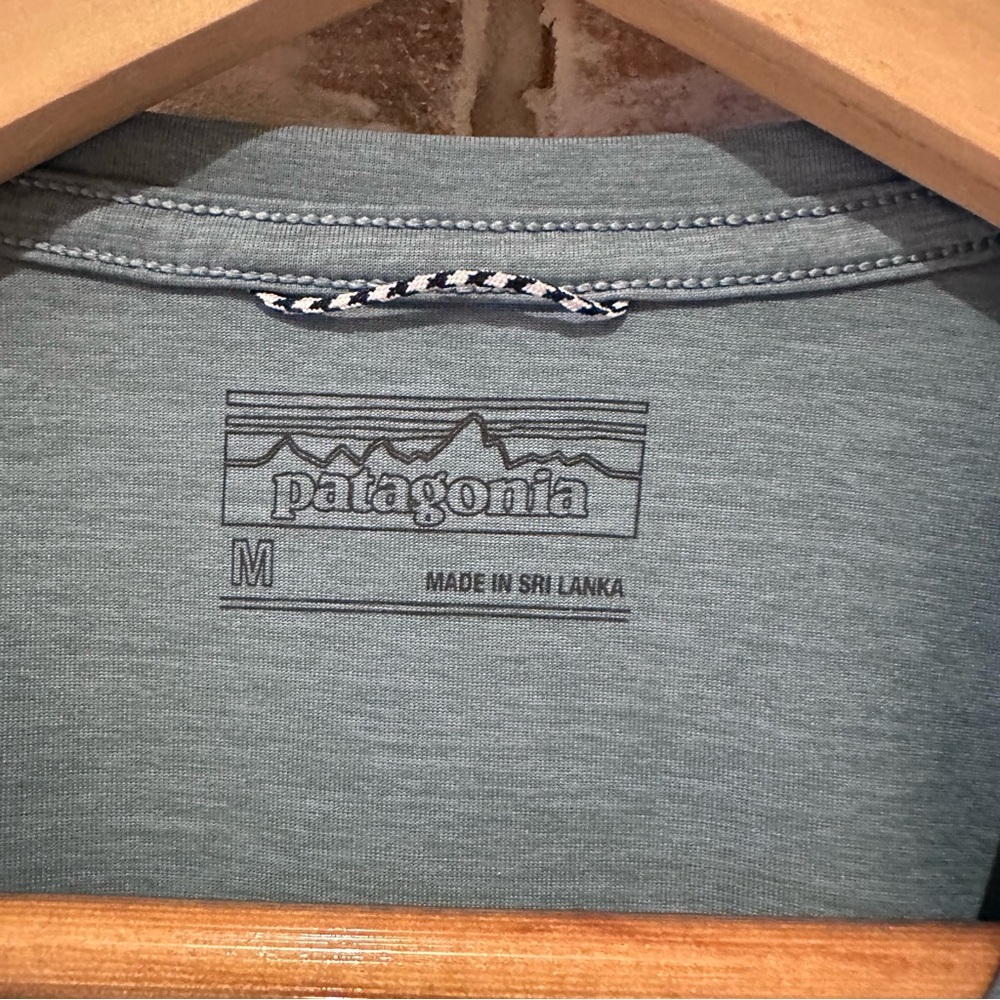 Patagonia Women's Capilene Cool Daily Graphic Shirt - Picture 4 of 5